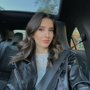 Meet your Posher, Burcu